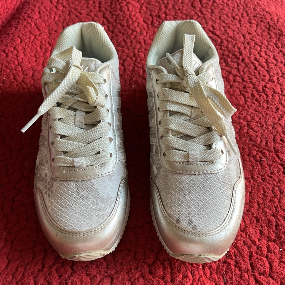 Snake print K-Swiss size 6